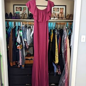 Burgundy/purple maternity photoshoot dress